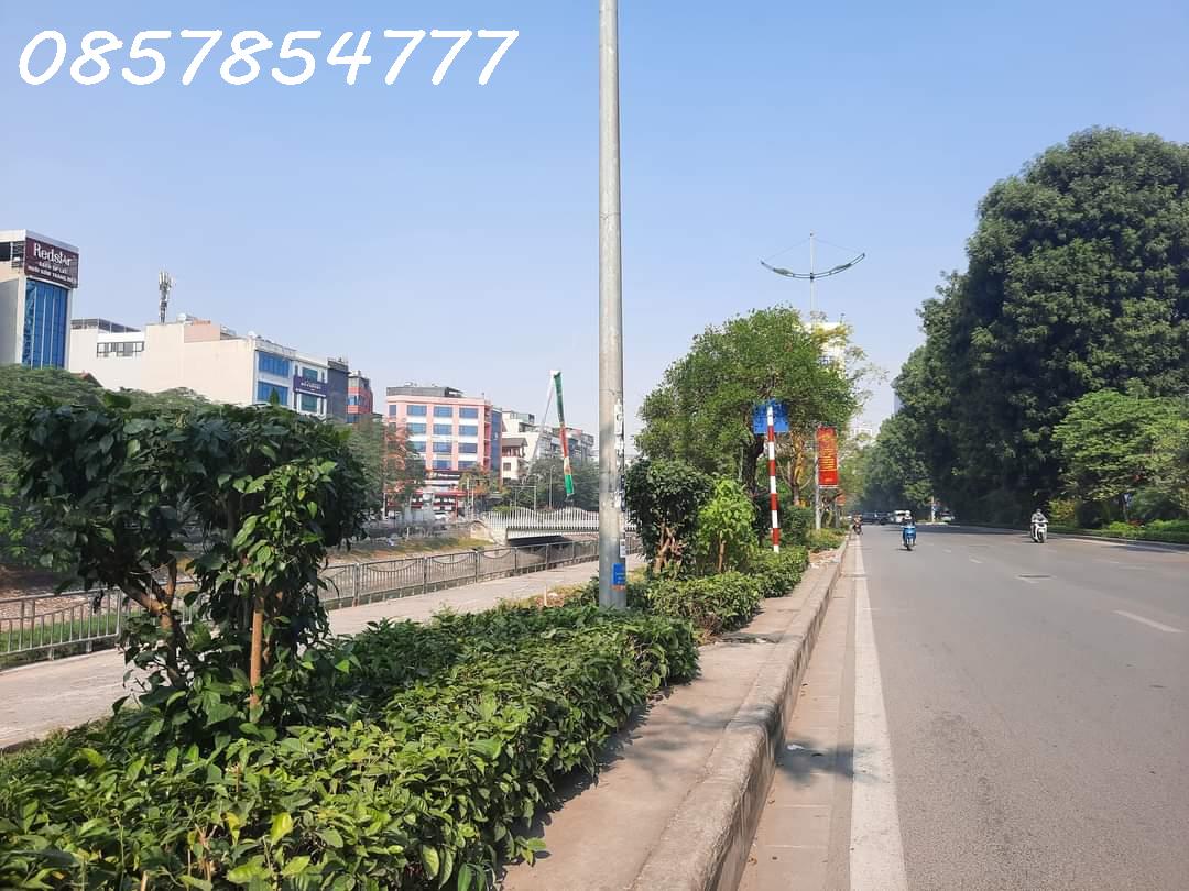 SIÊU HIẾM NGÕ VIP ĐƯỜNG LÁNG -50M2 ,5T, MT5,3M Ô TÔ ĐỖ CỬA 10M RA Ô TÔ TRÁNH - SỔ PHÂN LÔ - NỞ HẬU