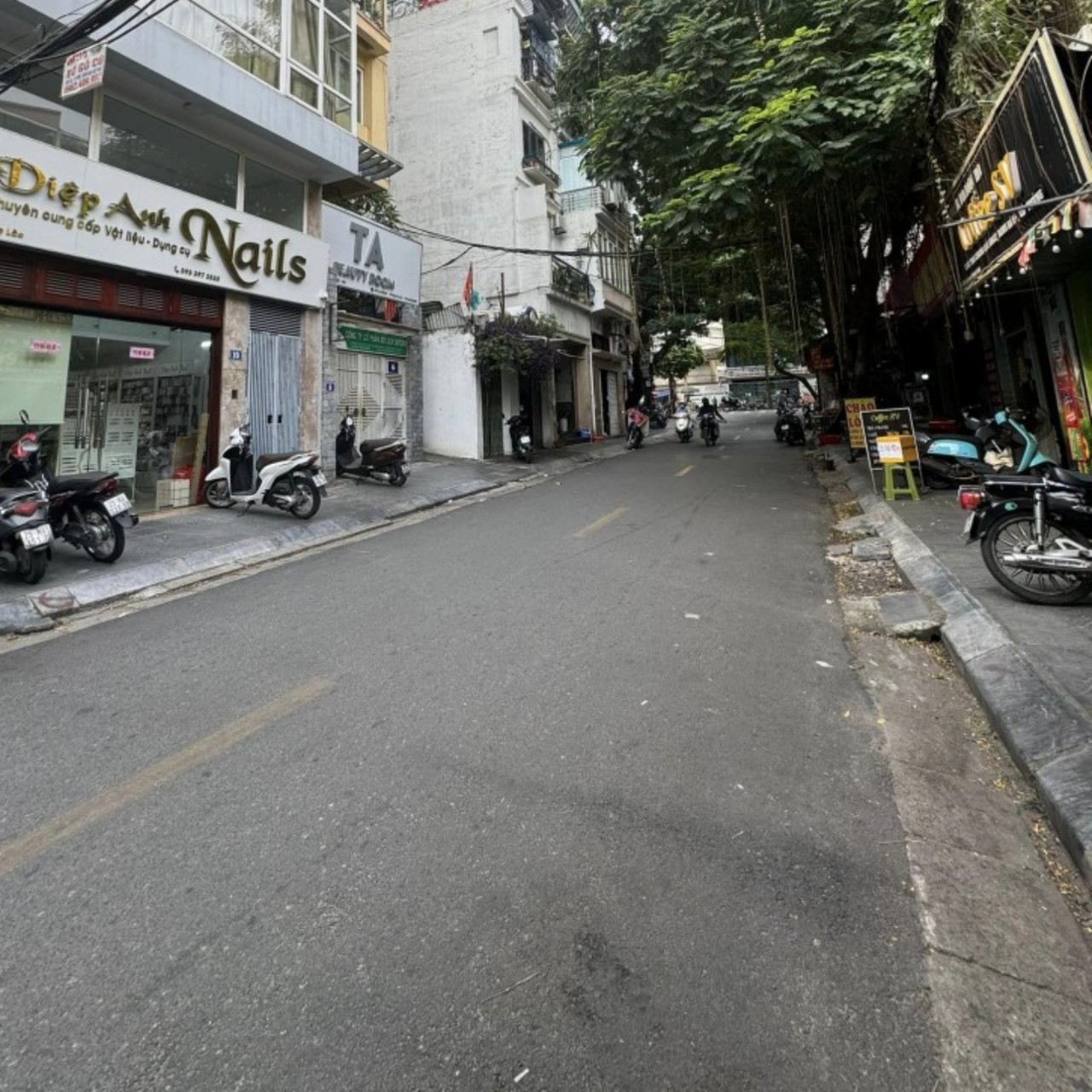 Siêu phẩm Tân Mai - Hoàng Mai ô tô đỗ cửa 20m ra phố, ngõ thông, nhà đẹp dân xây full nội thất tiền tỷ 36m 6 tầng giá chỉ 4,5 tỷ.