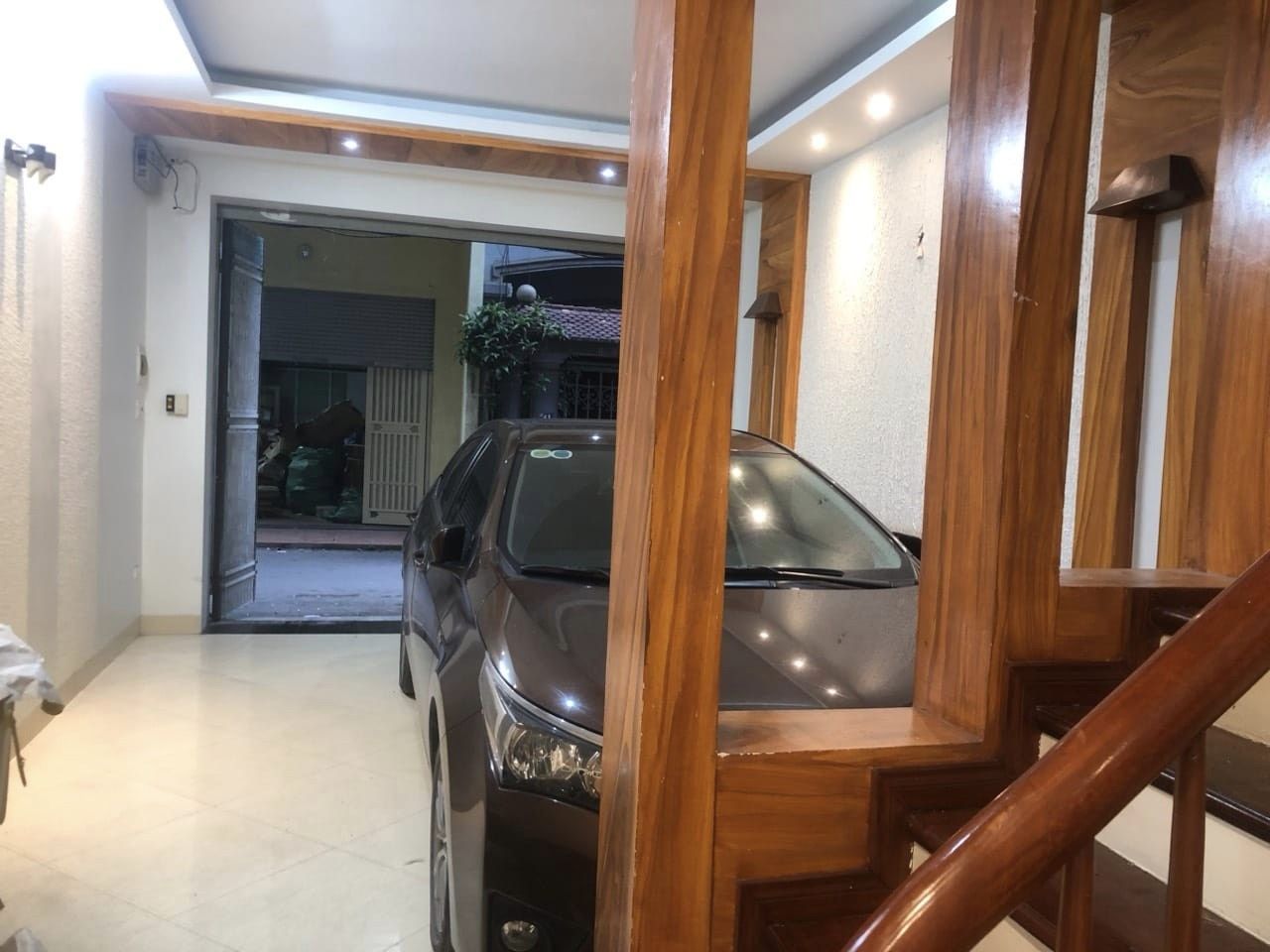 Cần bán nhà phân lô phố Nguyễn Khang 65m2, 5t, ô tô tránh, kinh doanh,