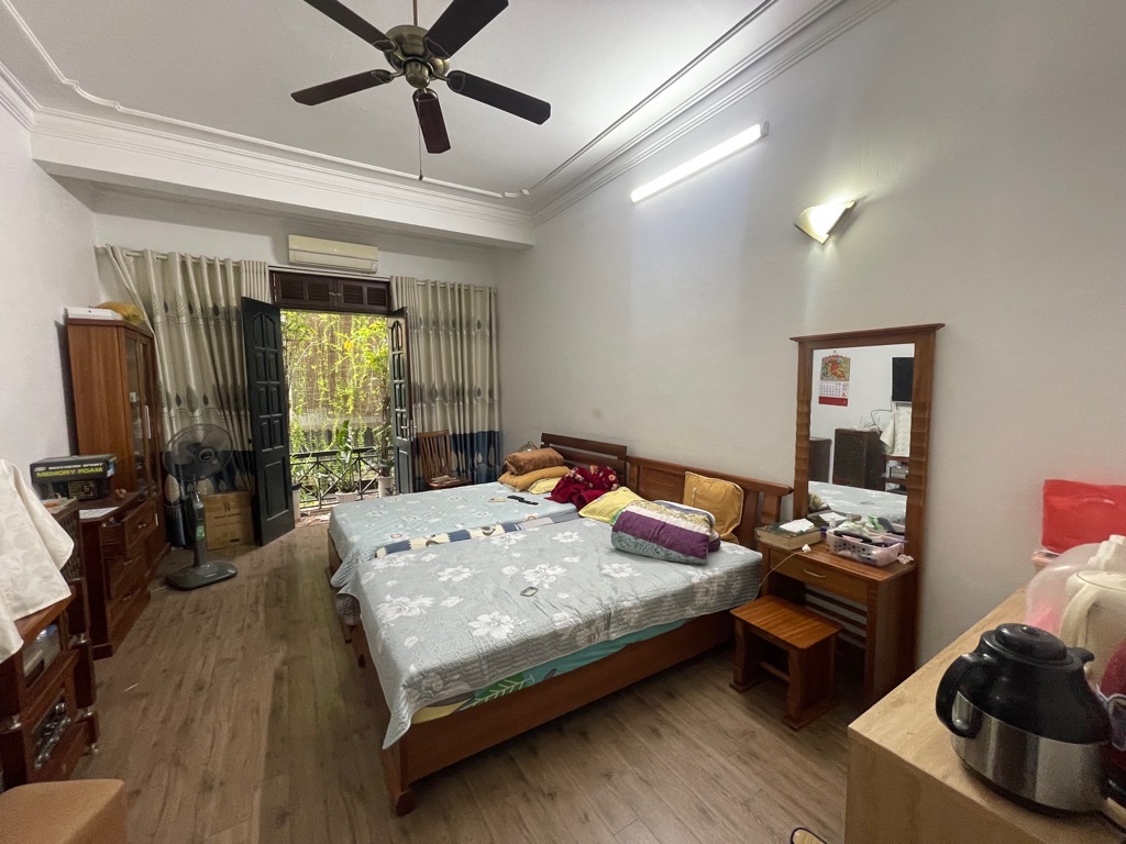 Bán nhà phố Đoàn Thị Điểm 8.9 tỷ 38m2, 4T, MT4.2m ô tô kinh doanh hiếm quận Đống Đa