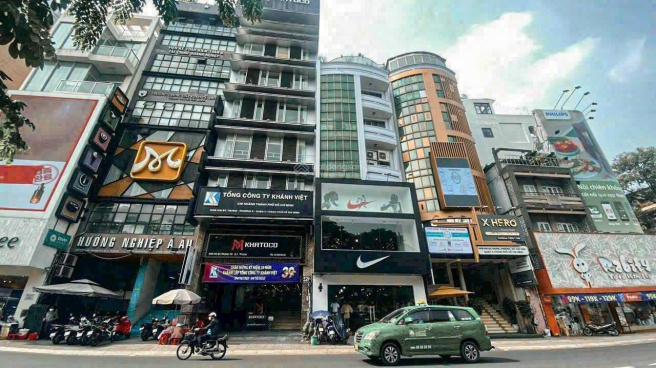 Nhà 5 tầng MT Nguyễn Đình Chiểu, 4x8m, 4 phòng ngủ, chỉ 20 triệu