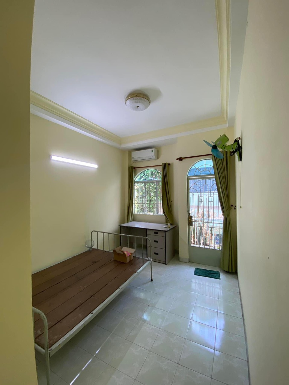 Nhà hẻm 287 Huỳnh Văn Bánh, 4x15m, 4 phòng ngủ