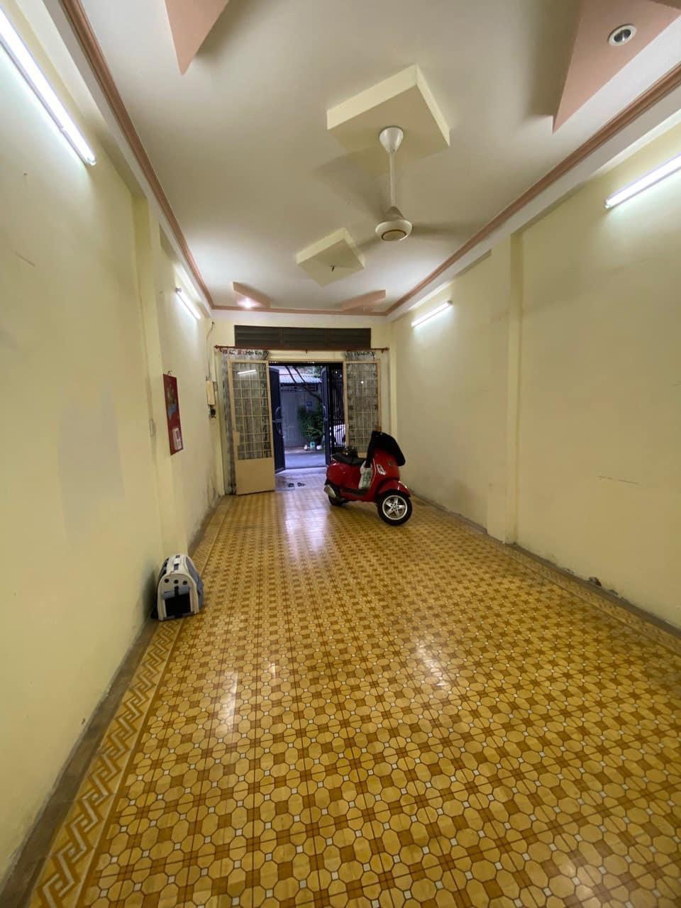 NHÀ HẺM XE HƠI CỘNG HÒA, 3 PHÒNG NGỦ, CHỈ 14 TRIỆU