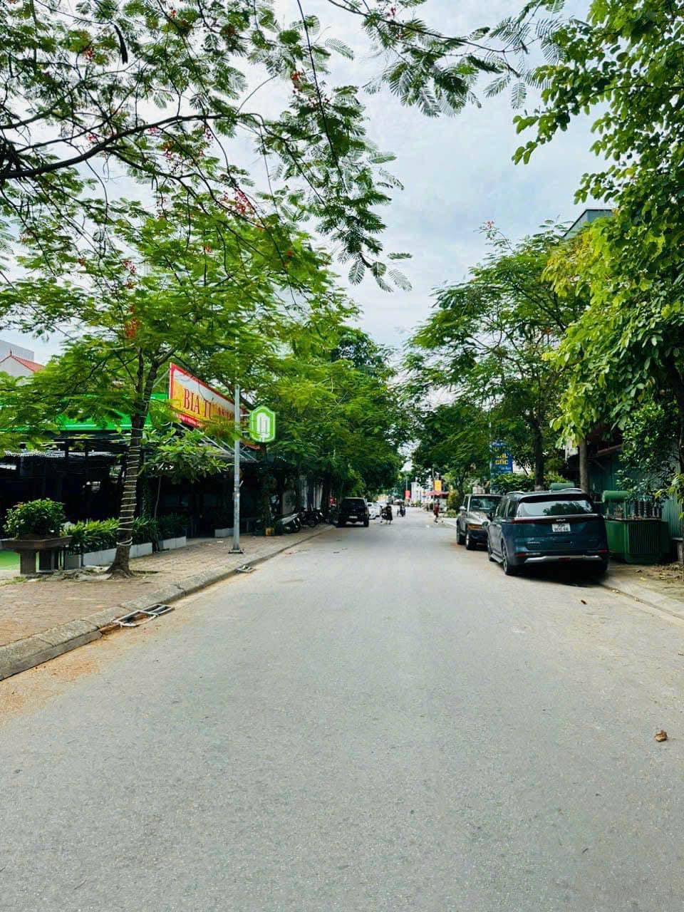 Siêu phẩm Kim Giang, Thanh Trì, 38M*MT 5,2M lô góc 3 thoáng, 50M ra phố ngõ thông, oto đỗ cửa nội thất tiền tỷ giá chỉ 4,9 tỷ