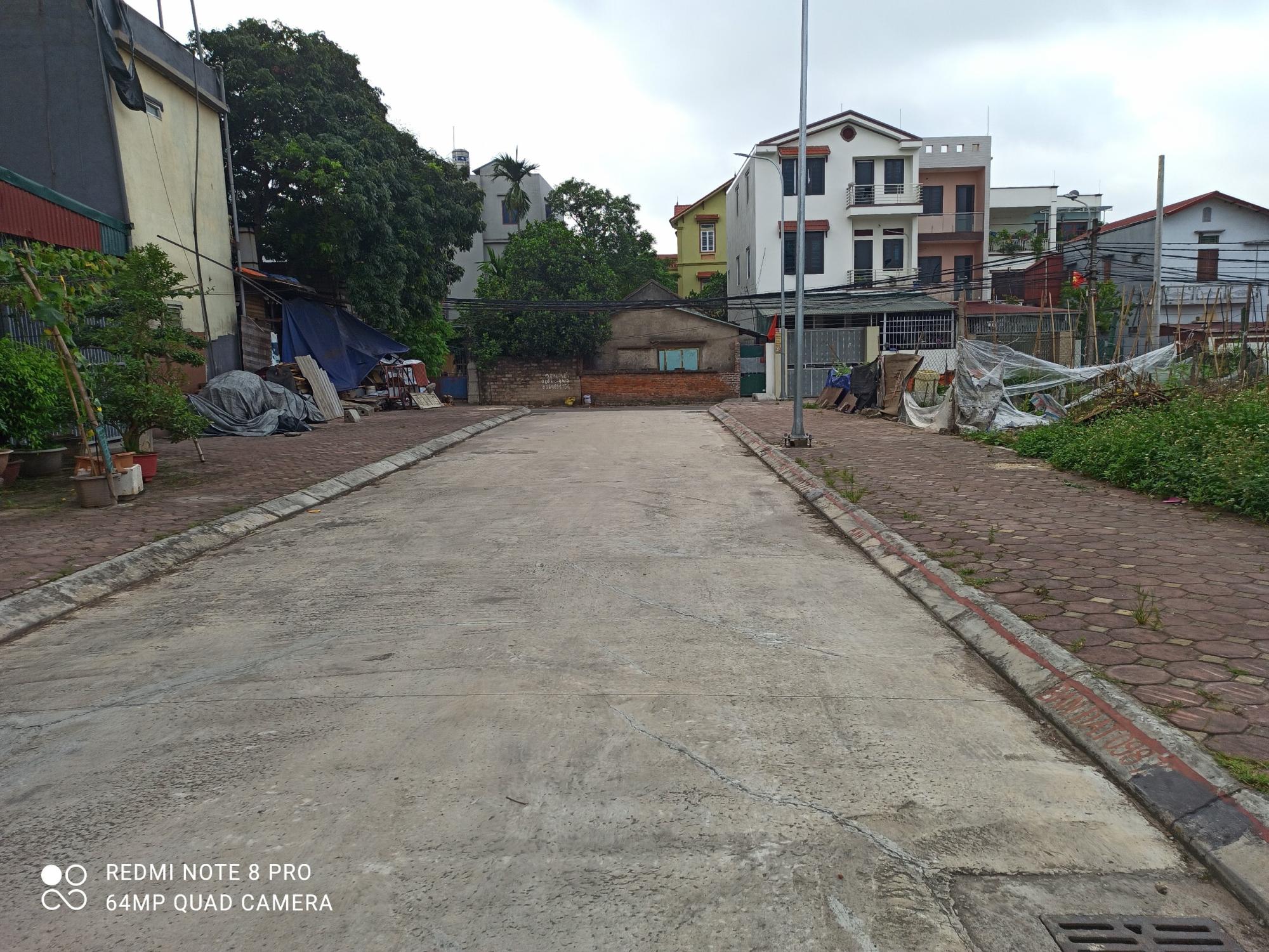 Bán 60m2 đất đấu Việt Hùng Đông Anh - Lô góc - Ô tô tránh - có 30m2 lưu không