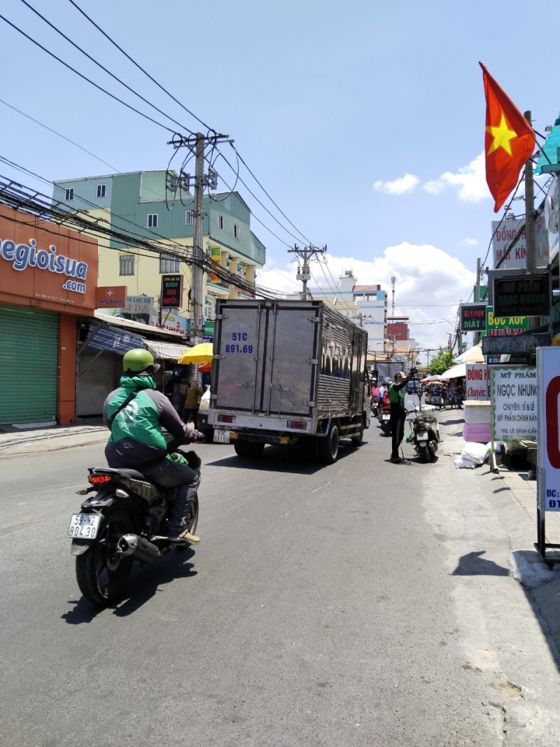 Bán nhà HXH Lê Đình Cẩn, Tân Tạo, Bình Tân, 38m2, 2 tầng, 2.65 tỷ