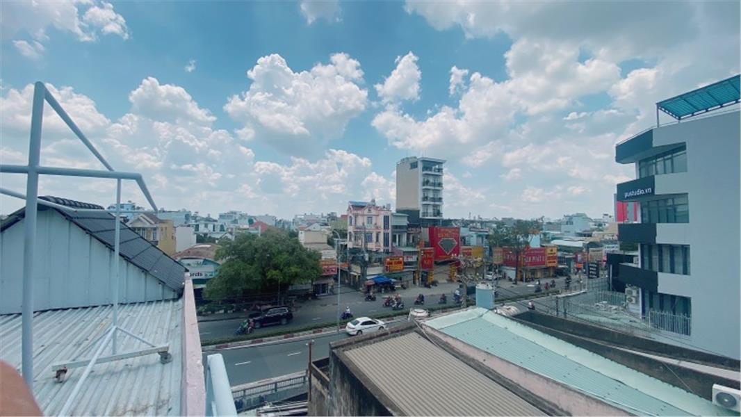 MẶT TIỀN QUANG TRUNG GÒ VẤP, KD ĐA NGÀNH NGHỀ, DT 111M2, 4 TẦNG BTCT, GIÁ CHƯA TỚI 100 TRIỆU/M2.