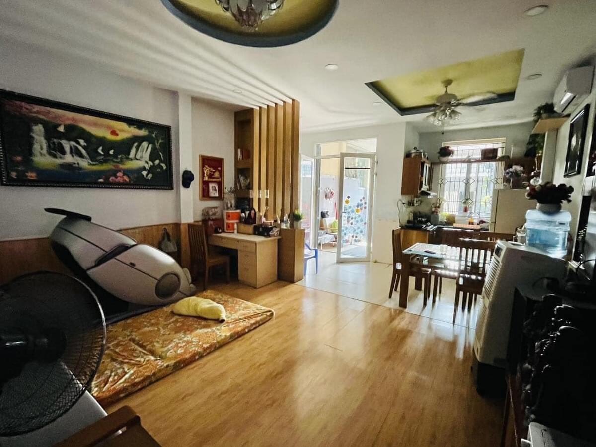 GẤP BÁN – NHÀ 2 MẶT TIỀN ĐƯỜNG SỐ 11 PHƯỜNG TRƯỜNG THỌ, 96M2 GIÁ 8 TỶ, TẶNG FULL NỘI THẤT