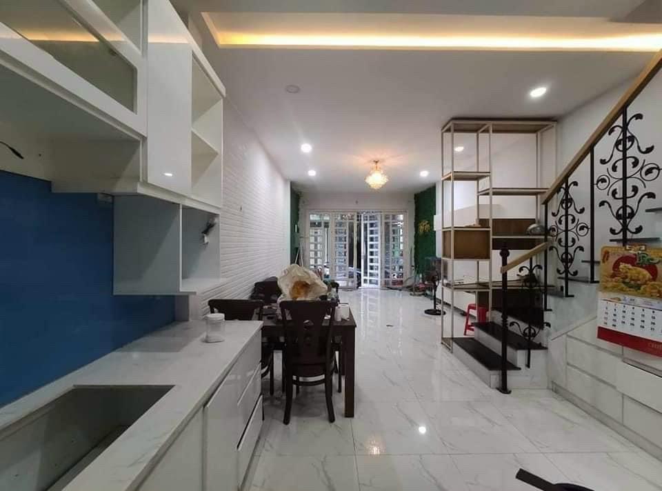 Bán nhà 5 tầng BTCT 52m2, đường Đông Hưng Thuận 2, giá chỉ nhỉnh 4 tỷ