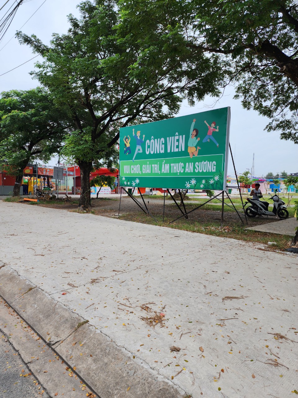 Bán nhà gần CÔNG VIÊN AN SƯƠNG, Quận 12, 3 tầng BTCT, 5 pn chỉ hơn 4 tỷ.