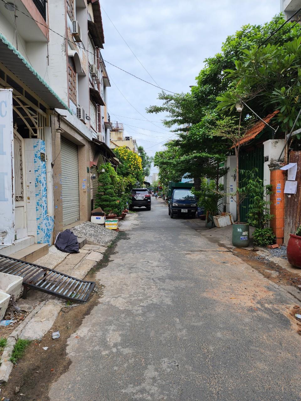 Chuyển công tác bán nhà Trường Chinh Q12 hẻm Ô tô 79.5m2 chỉ 4.3 tỷ