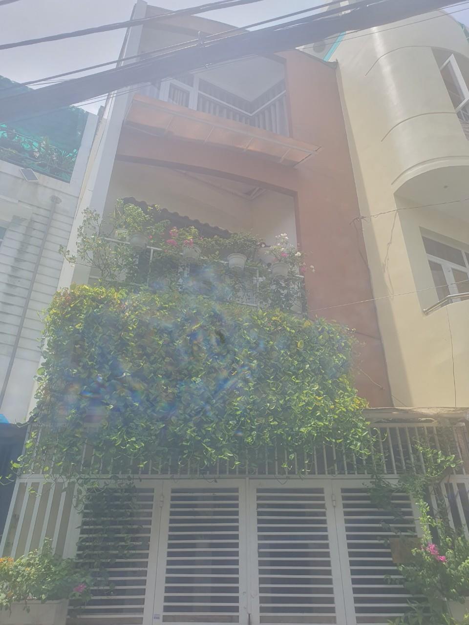 -Bán nhà hẻm xe hơi Lạc Long Quân, phường 8 Tân Bình, gần chợ Tân Bình