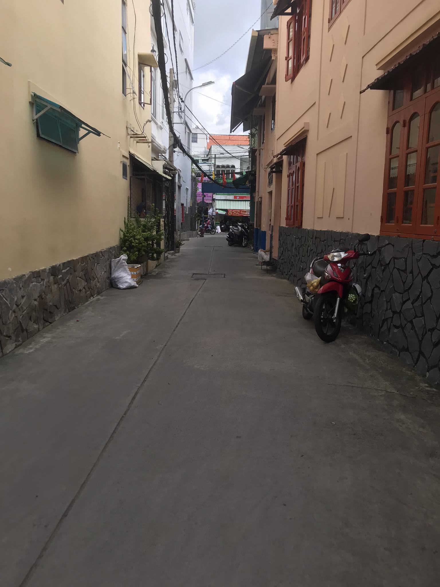 NHÀ ĐẸP-HXH NGUYỄN THƯỢNG HIỀN-40M2-5 TẦNG NHỈNH 7 TỶ.