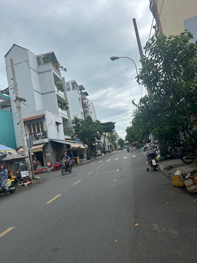 Bán nhà mặt tiền đường Văn Thân, 66m2, 4 tầng, 10.3 tỷ