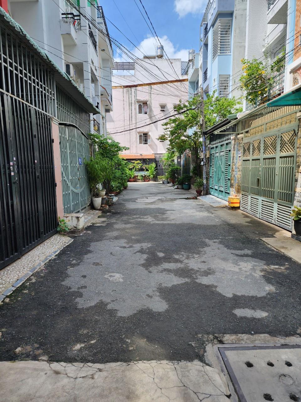 Chỉ hơn 4 tỷ sở hữu nhà 4 tầng BTCT 51.7m2 sát công viên An Sương Q12