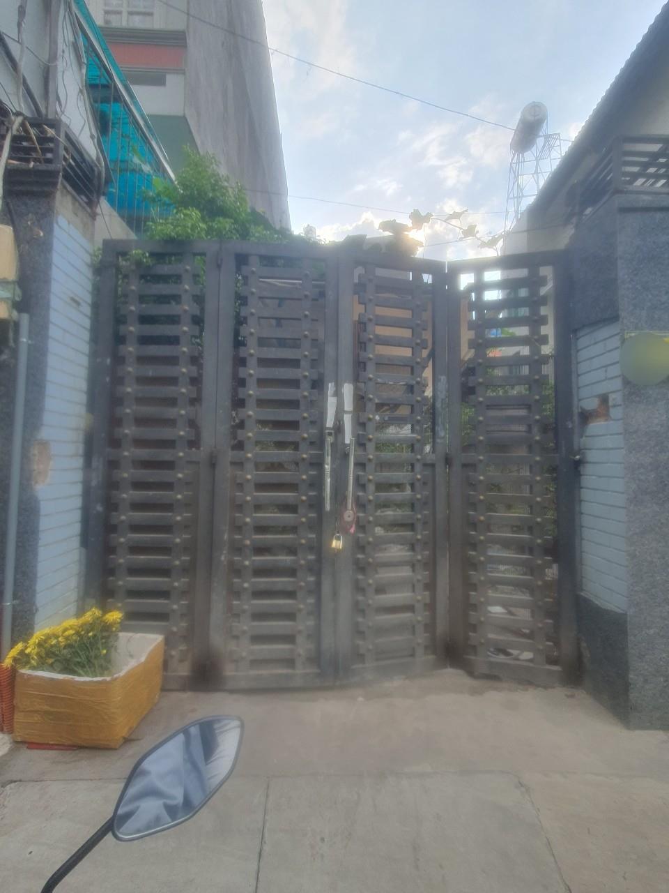 --Bán nhà phường 4 Tân Bình, HXH Nguyễn Đình Khơi, gần Hoàng Văn Thụ