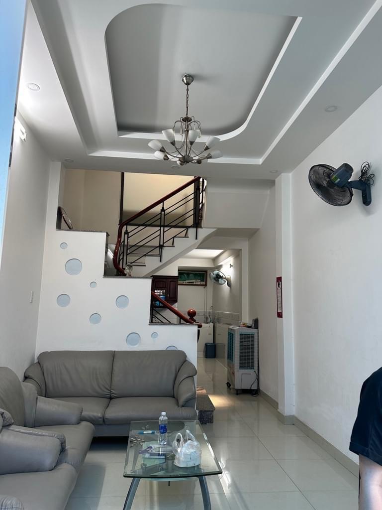 Chính Chủ Bán nhà đường Kha Vạn Cân Dưới 7 tỷ, DT 84M2, 3 Tầng, HXH Tải, Ở Ngay Sổ