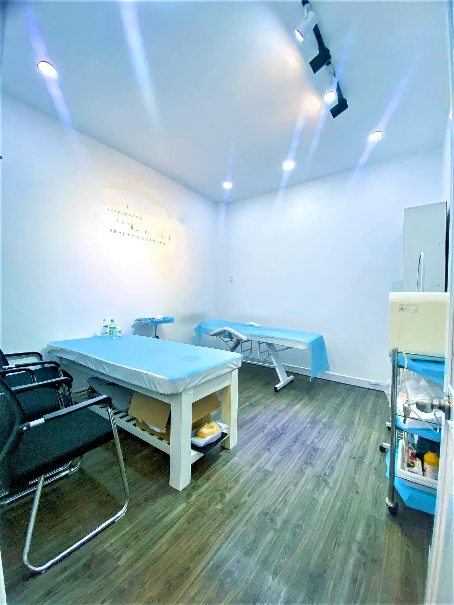 Nhà hai mặt tiền xe tải kế Vĩnh Viễn,Quận 10,4 tầng,gần 40m2 giá rẻ.