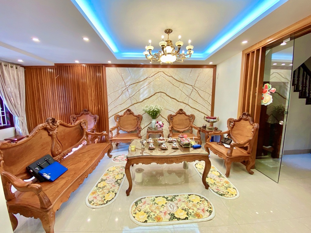 Hiếm biệt thự 3 mặt thoáng Foresa Xuân Phương 175m2 x 3t vỉa rộng, Gara, tiện ích vàng 25 tỷ.