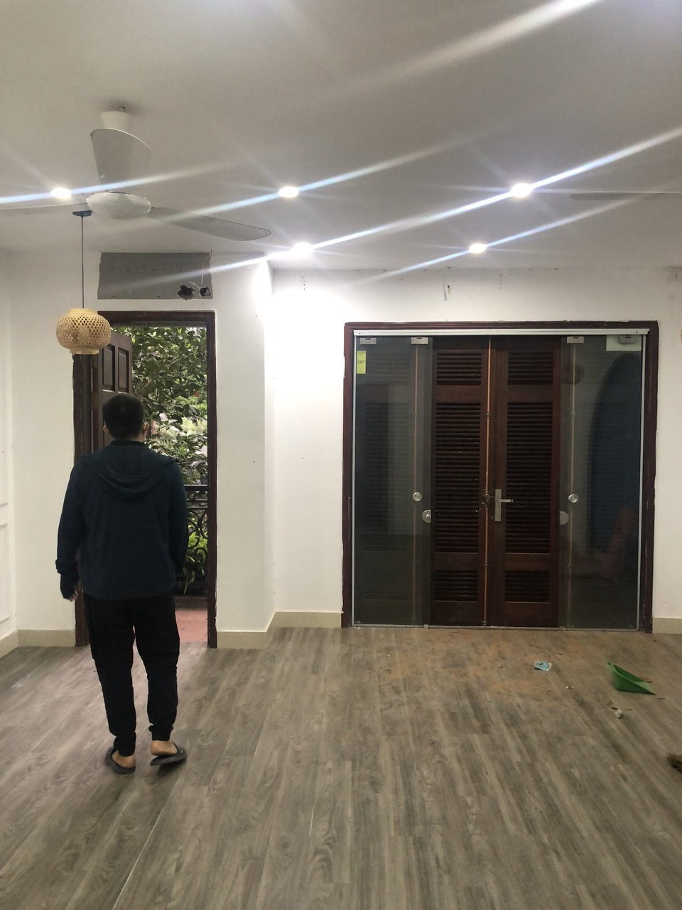 Bán nhà 2 thoáng mặt phố Đồng Bát, Q Nam Từ Liêm. DT 75m2 x 6 tầng, MT 5,1m. Giá 24.6 tỷ TL