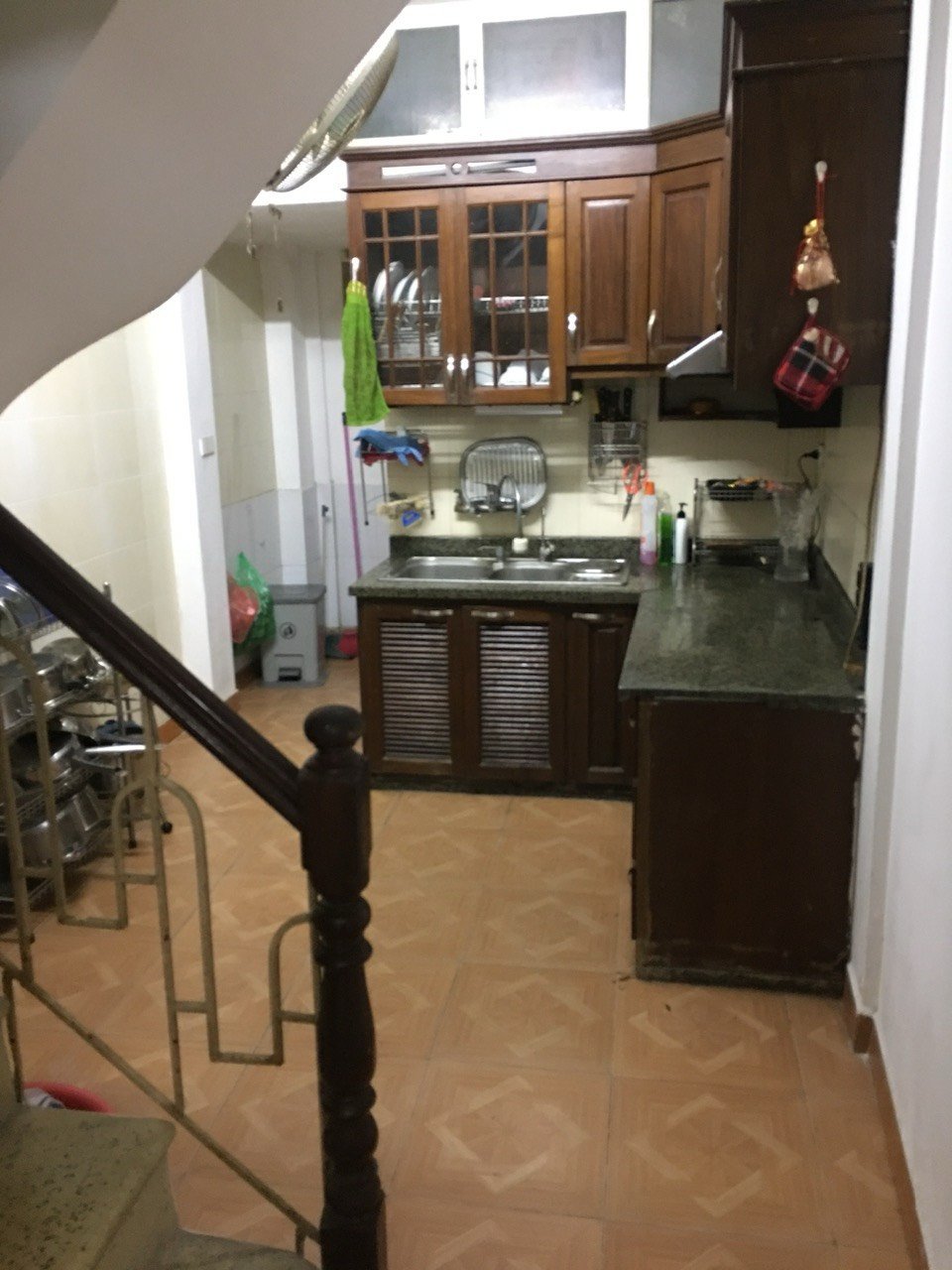 Cho Thuê nhà ngõ Ngọc Hà, Ba Đình DT 41m - 3,5T- 3PN- 3wc - Giá 10tr ưu tiên Hộ gđ ở, (nhóm)