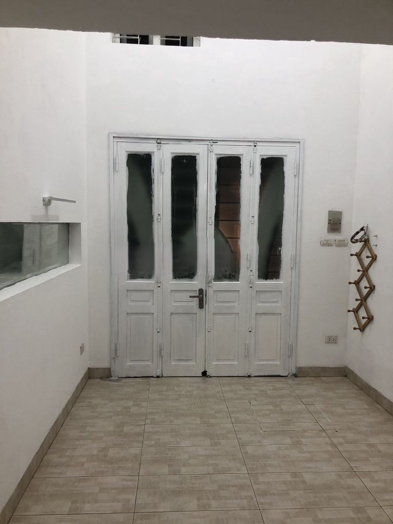 CHO THUÊ NHÀ NGÕ 158 TRƯƠNG ĐỊNH, 3.5 TẦNG, 28M2, 2 NGỦ, 2 WC, GIÁ 8 TRIỆU - ƯU TIÊN Ở GĐ.