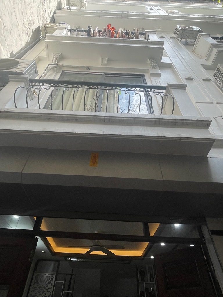 Bán Nhà Trương Định 30 m / 5 Tầng/ mặt tiền 4m / giá 4.5tỷ Hoàng Mai Hà Nội