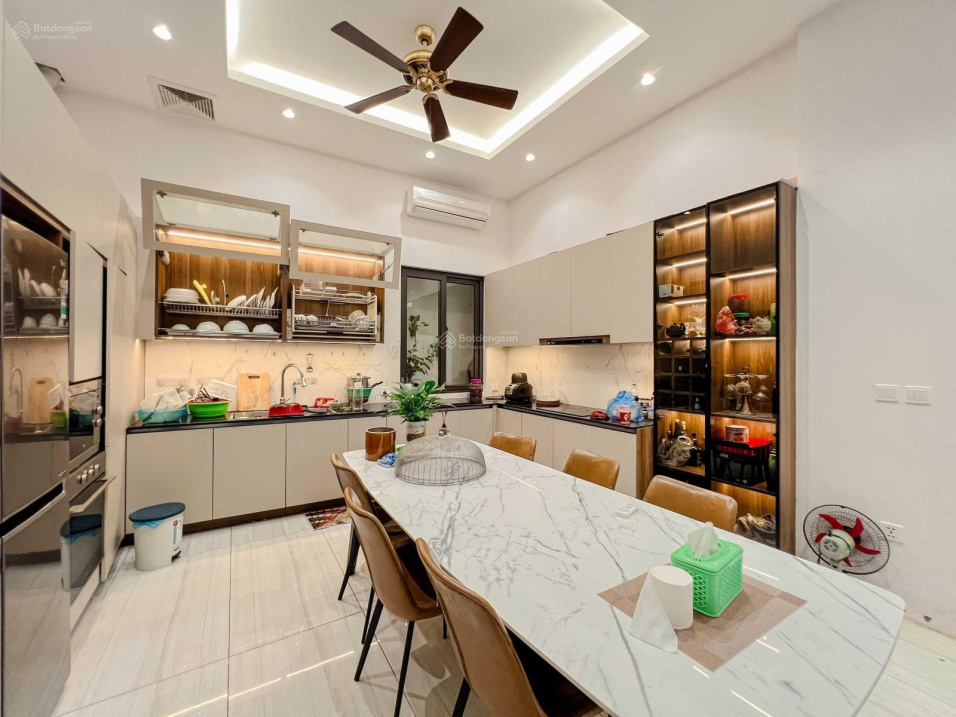 HXH Lê Văn Quới, Bình Tân. 5x16x 4 Tầng, Chỉ 4 Tỷ