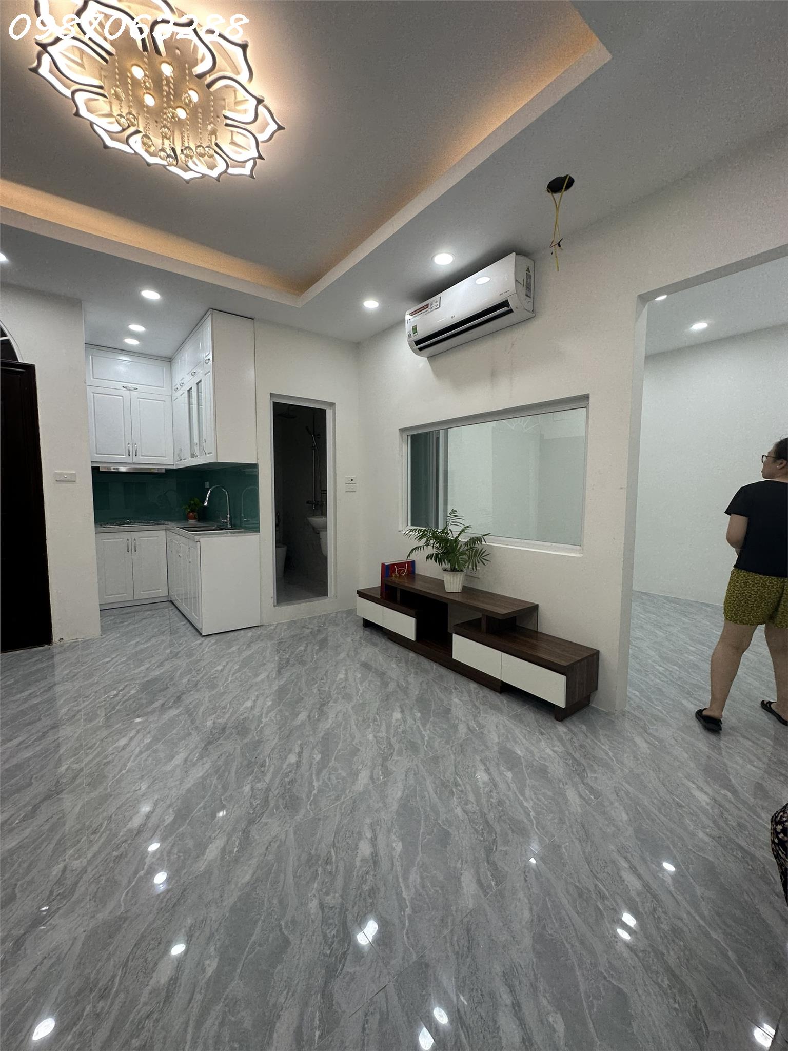 Bán chung cư Đô Thị Trung Hoà Nhân Chính 65m 2 ngủ 2 wc 3.1 tỷ