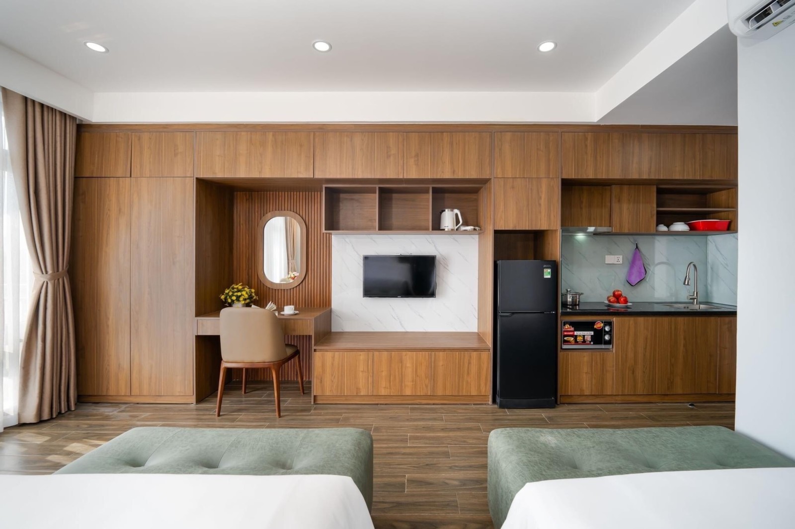 Bán gấp toà căn hộ An Thượng, 90m2, 8tầng thang máy, hạ chào chỉ còn 26,3tỷ