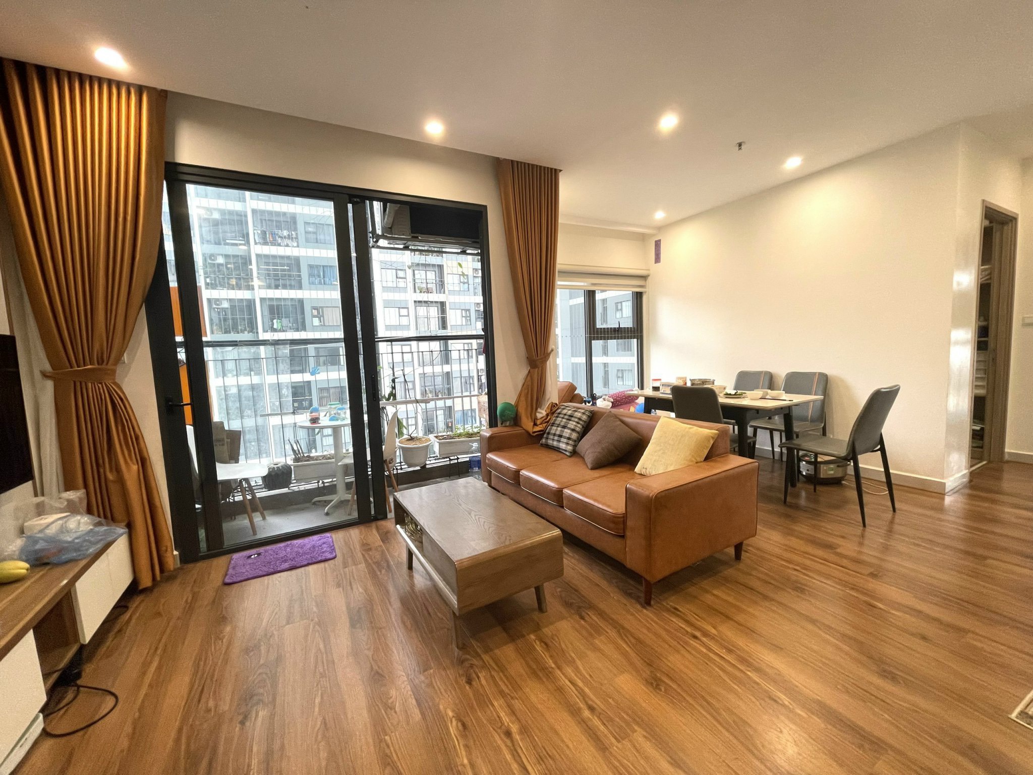 (HOA HẬU) Bán chung cư S403 Vinhomes smart city 68m 2PN 2WC tầng trung view thoáng hơn 3 ty tặng NT giảm sâu