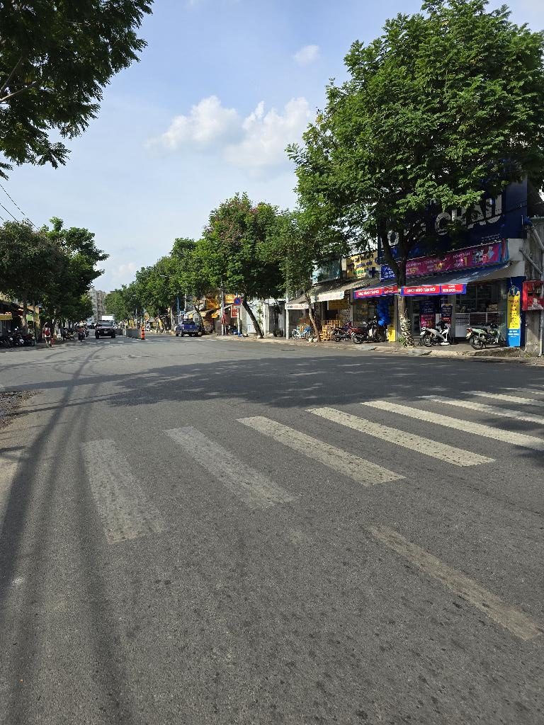 Bán nhà hẻm Kênh Tân Hóa, Phú Trung, Tân Phú 62m2, 3 tầng, Nhỉnh 5 tỷ