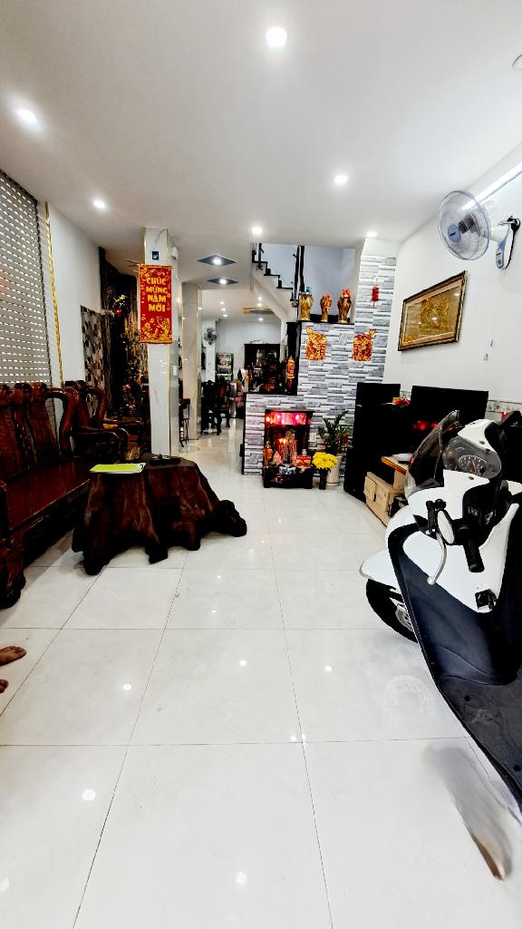 HOA HẬU NGAY BÌNH TRỊ ĐÔNG VÀ LÊ VĂN QUỚI TÌM CHỦ, nhỉnh 6 tỷ