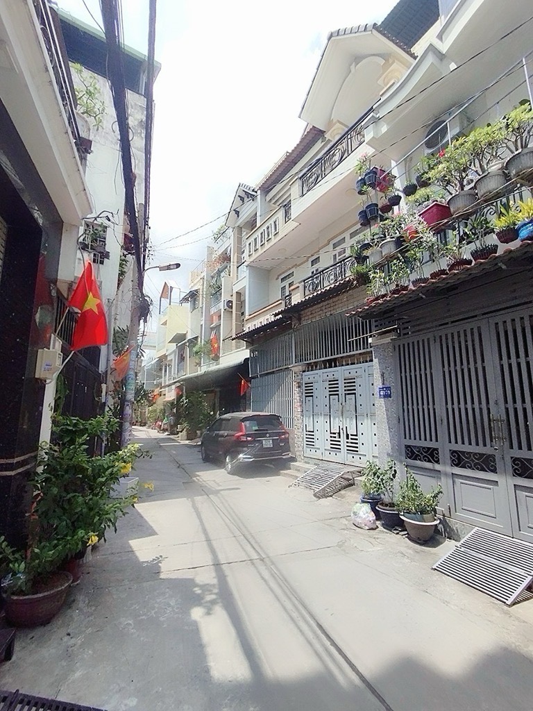 Đ. TÊN LỬA NỐI DÀI - 62M2 - 2 TẦNG - HẺM XE HƠI - NHỈNH 3 TỶ