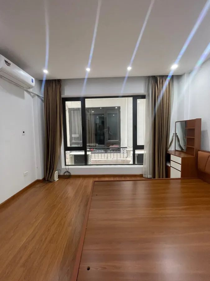 Bán nhà Khương Trung 45m, mặt tiền 5m, cực gần ô tô, ngõ thông.