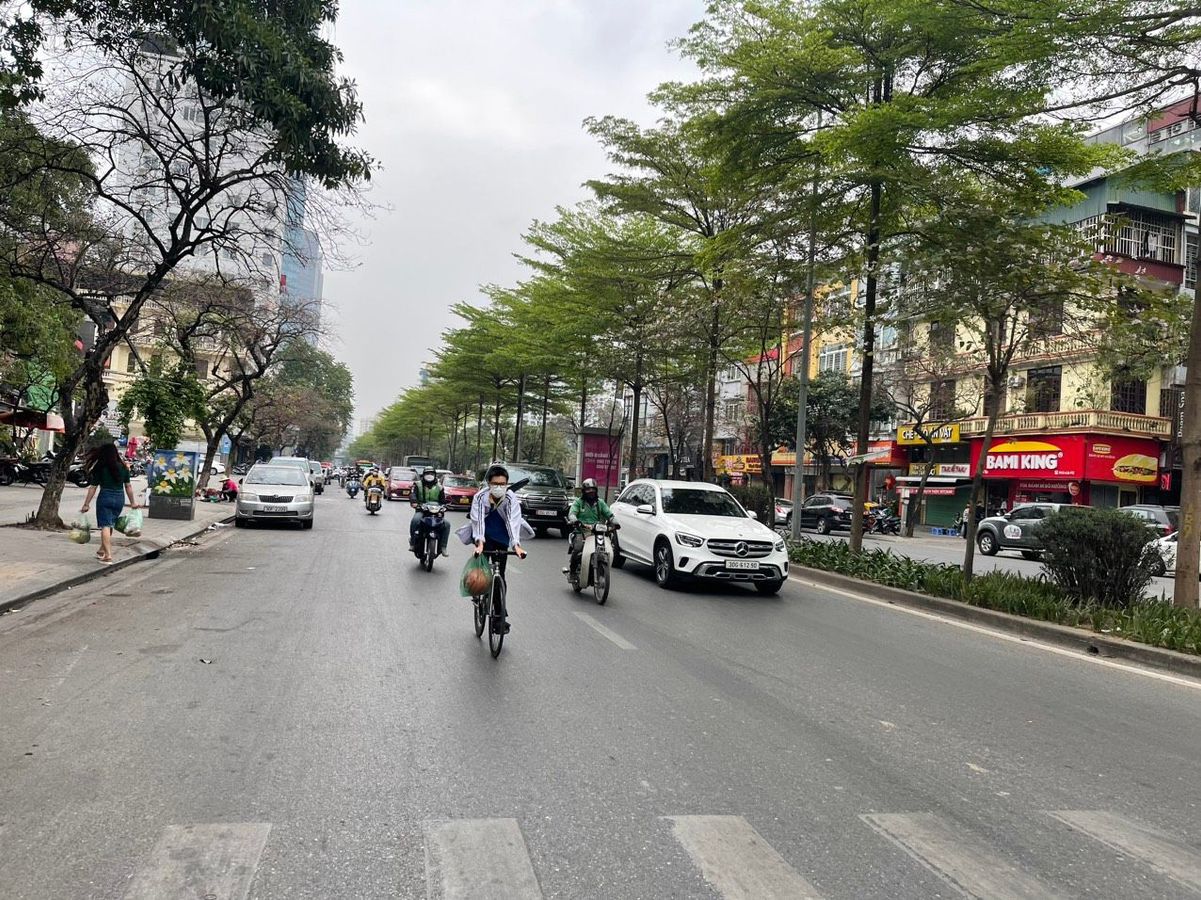 ĐỈNH! 17 TỶ NHÀ ĐÀO TẤN, BA ĐÌNH-MẶT TIỀN KHỦNG-Ô TÔ-THANG MÁY-KINH DOANH ĐỈNH