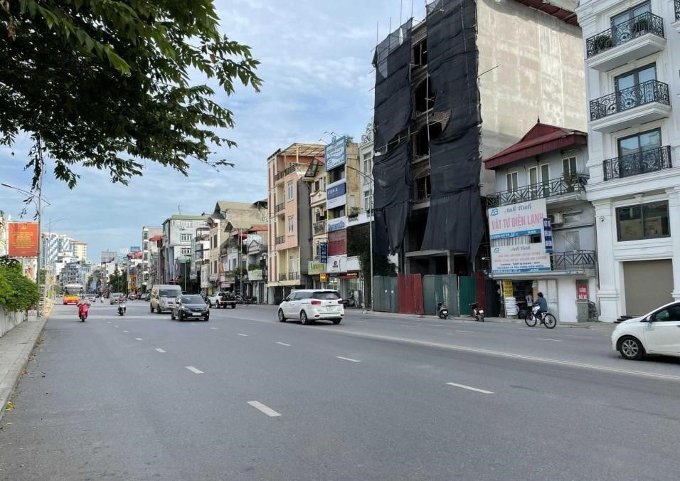 GIẢM CHÀO! 12.5 TỶ NHÀ PHỐ NGHI TÀM, TÂY HỒ-Ô TÔ-THANG MÁY-CỬA HÀNG-VĂN PHÒNG