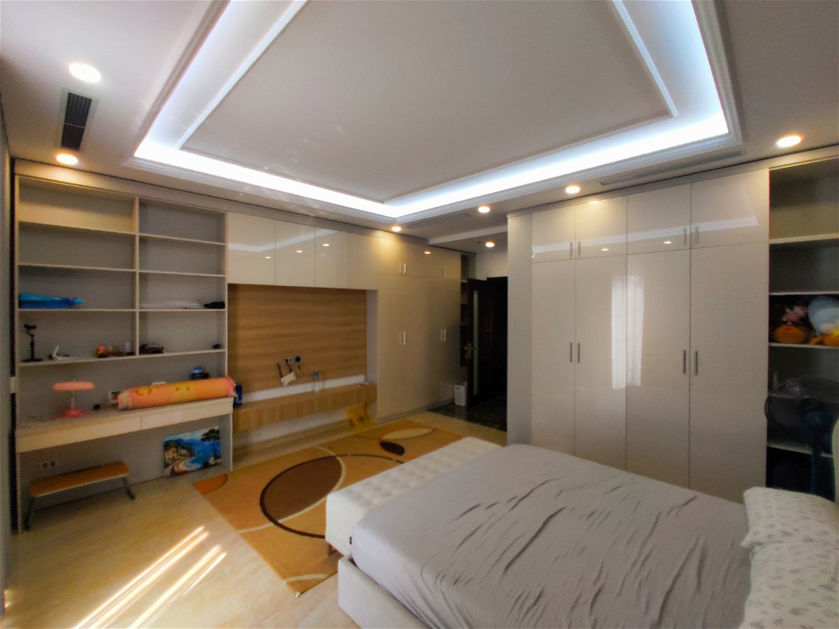 Bán Nhà Phân Lô Phố Lạc Long Quân Quận Cầu Giấy. 50m Xây 8 Tầng Mặt Tiền 5m Nhỉnh 16 Tỷ. Cam Kết Ảnh Thật Mô Tả Chính