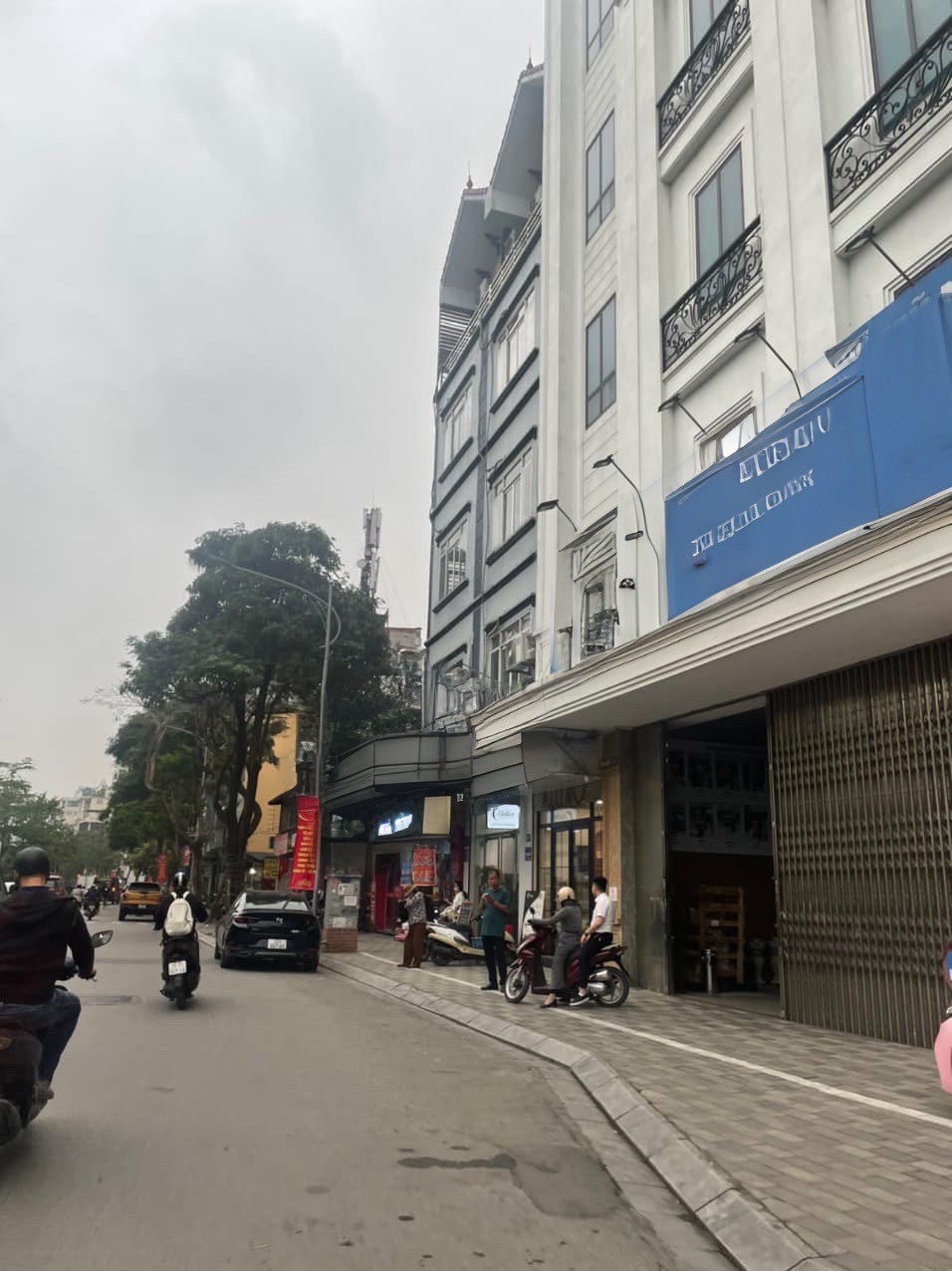 Bán nhà Mặt phố - Vị trí đắc địa/Kinh doanh đỉnh/Gần Hồ Tây - 22.5 tỷ