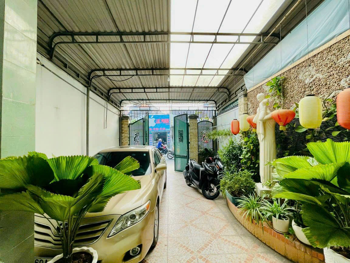 Giảm 3 tỷ, bán gấp Mặt Tiền Nguyễn Phúc Chu 10x40 chỉ 13,5 tỷ