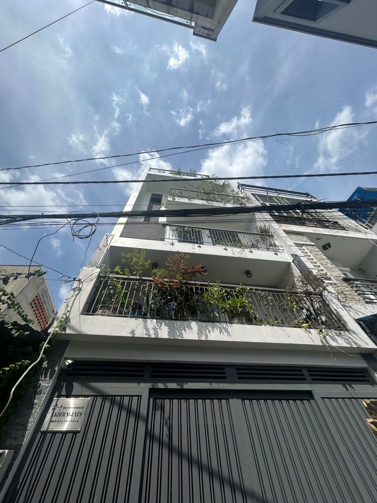 Nhà Tân Quý, Tân Phú, 65m2, 5 Tầng, 6pn, Hẻm 8m, Chỉ 7 tỷ