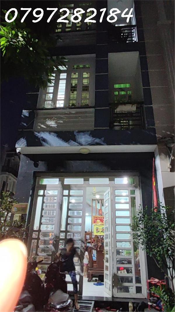 CHỦ NGỘP GỞI BÁN NHÀ MỚI 4 TẦNG,HẺM XE TẢI,PHÚ HỮU,Q9, GIÁ HƠN 6 TỶ