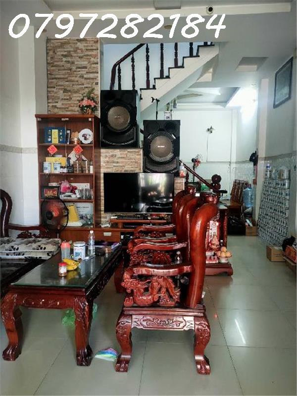 MUA BÁN NHÀ 3 TẦNG,HẺM XE HƠI,DT 50M2,PHÚ HỮU, QUẬN 9,GIÁ CHỈ 5,2 TỶ