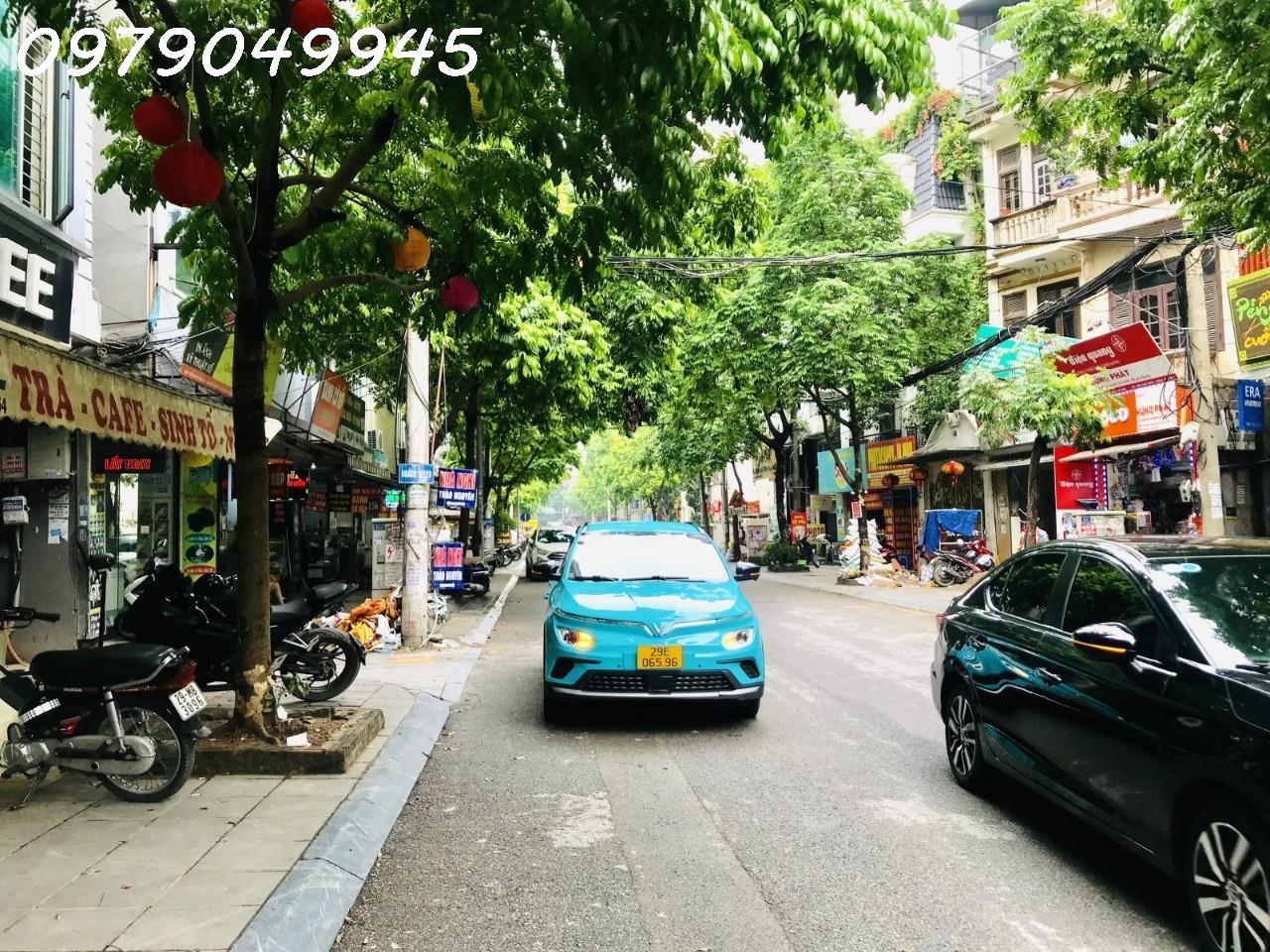 BÁN KHÁCH SẠN CẦU GIẤY 80M2X7T, 18 PHÒNG, MT=7M,ĐỦ GPXD+PCCC,Ô TÔ TRÁNH, 27 TỶ