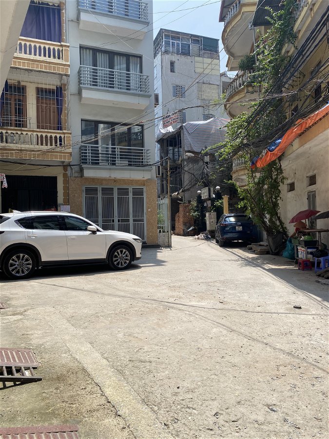 Bán Đất Tặng Nhà Phố Lạc Long Quân Quận Cầu Giấy. 125m Mặt Tiền 12m Giá Nhỉnh 16 Tỷ. Chủ Thiện Chí Đàm Phán Thoải Mái