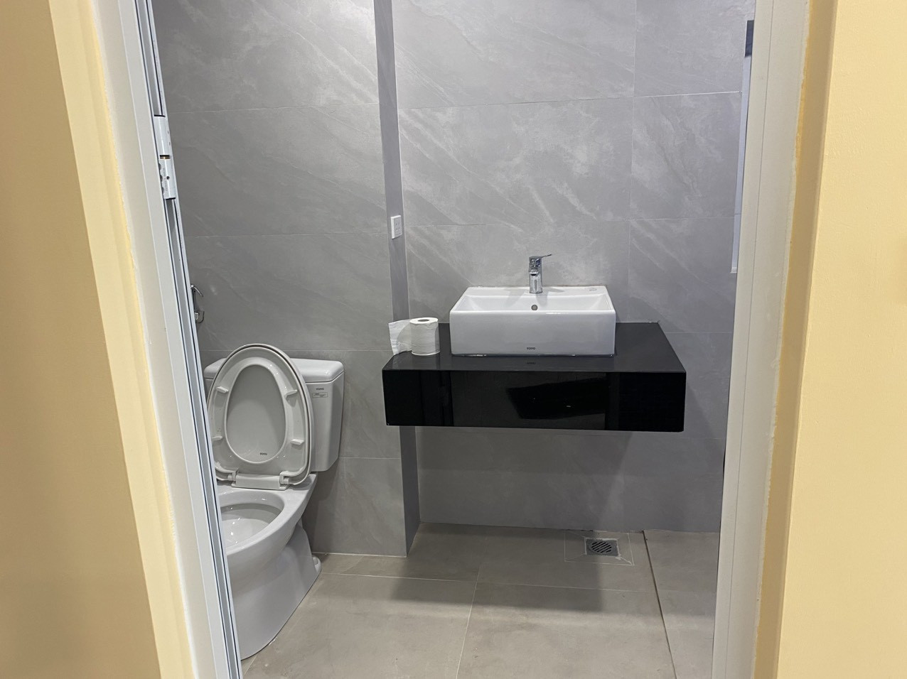 Mình chính chủ cho thuê nguyên căn xây mới, 93m2; 4.5T; Khu Định Công- 25 Tr; KD,VP