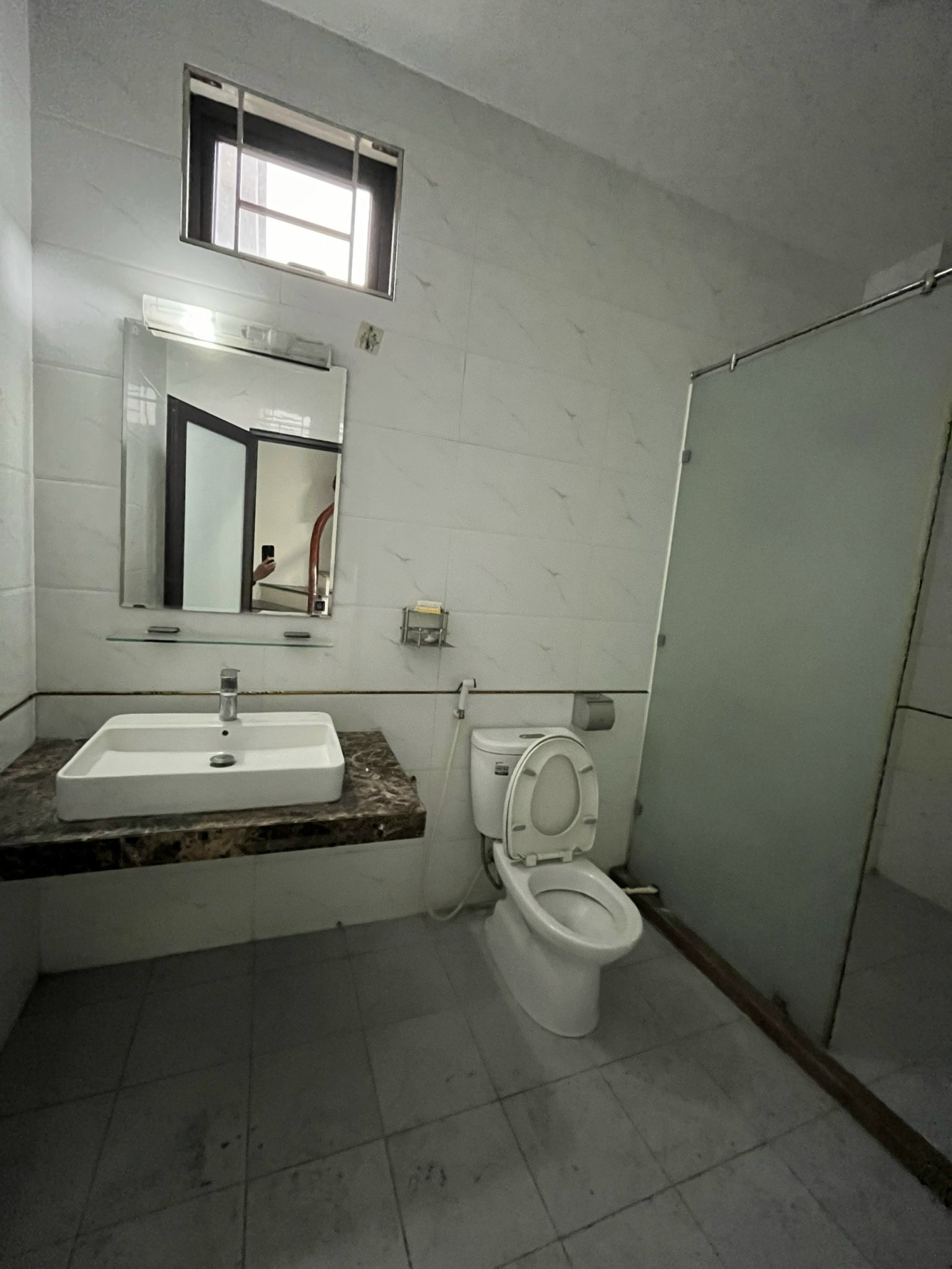 Chủ nhà cho thuê nhà đẹp mới, Khu Phường Bưởi, 124m2x 4T- 34 Tr, VP, Kinh doanh