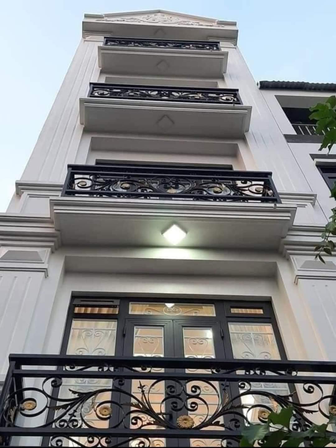 BÁN NHÀ GẦN HỌC VIỆN TÀI CHÍNH - BẮC TỪ LIÊM - DT43M3 - MT6M - 4 TẦNG - GIÁ 4,5 TỶ