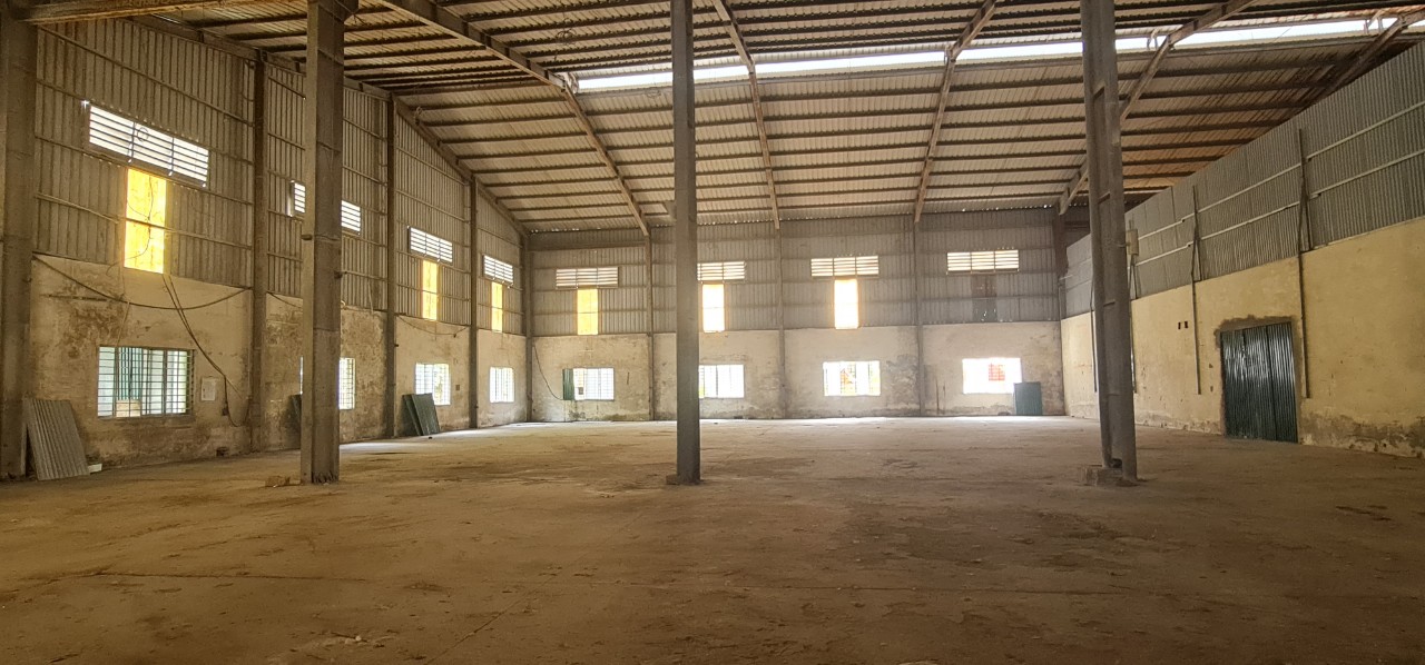 Cho thuê kho xưởng tại KCN Yên Nghĩa , Hà Đông , Hà Nội. Diện tích 1150m thiết kế khung Zamil cao 10m bảo vệ vòng ngoài