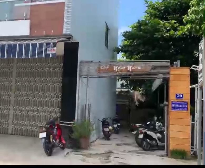 bán nhà mặt tiền Bùi xuân Phái ,dt 200m2 , Tp Quy Nhơn